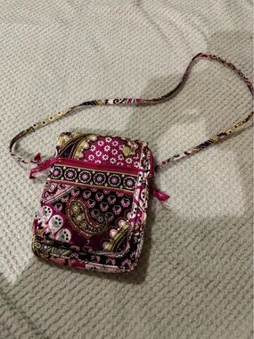 Vera Bradley Rare Crossbody Bag in Very Berry Print - Bold, summer, paisley